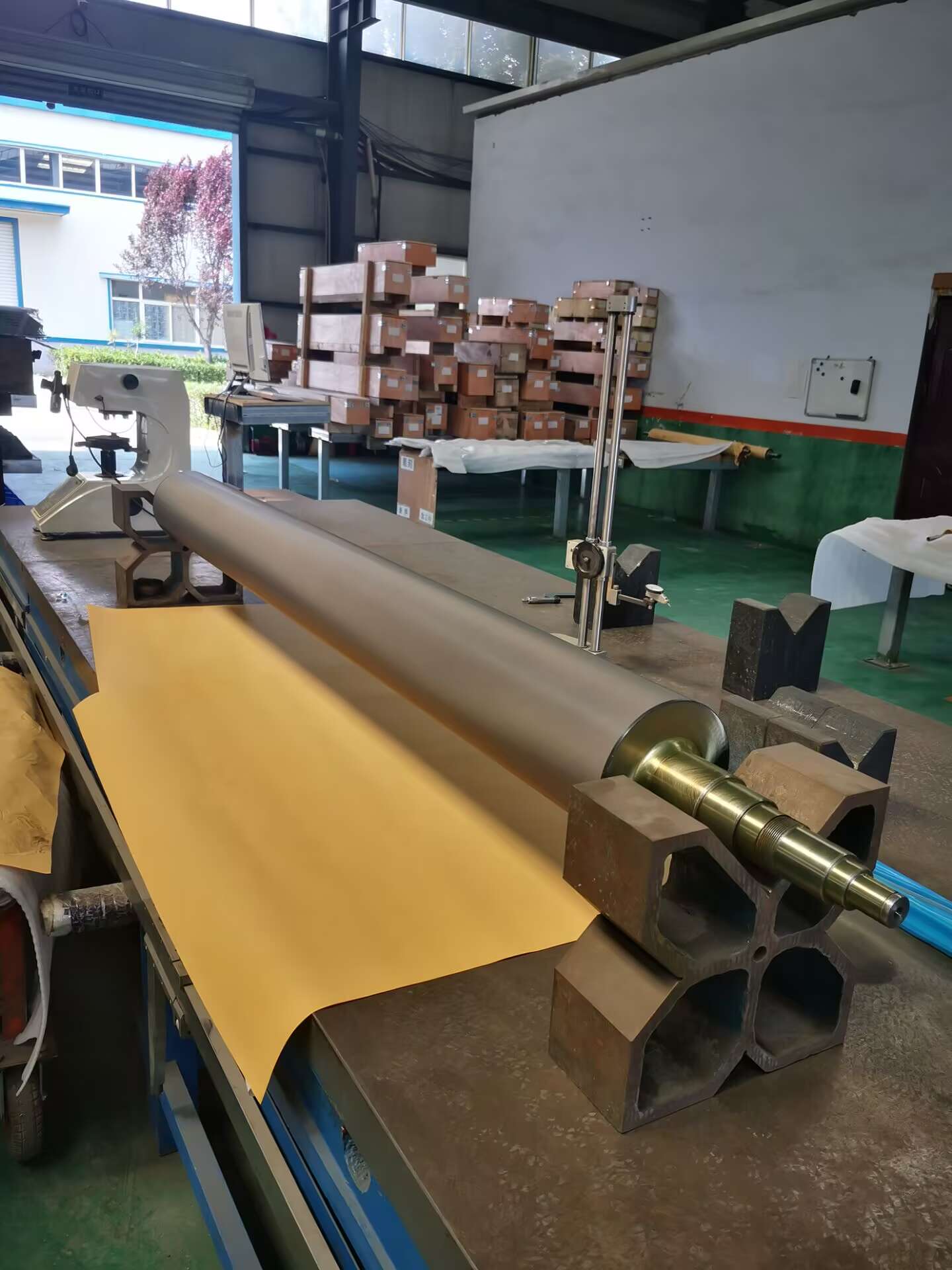 Ceramic anilox roller