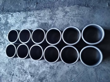 Graphite crucible